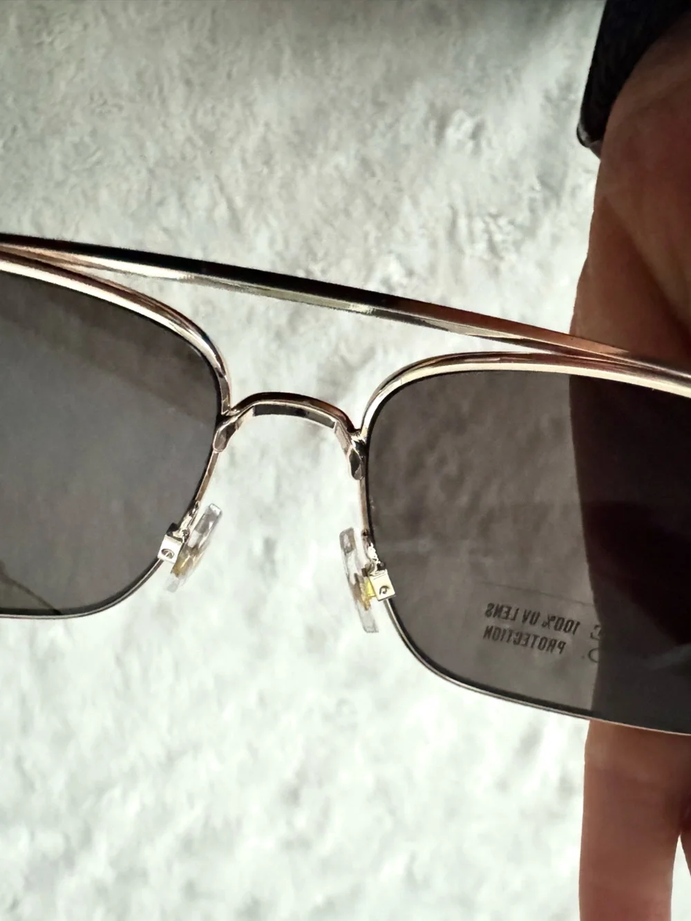 NWT- FRYE AND CO  aviator UV protection sunglasses unisex|| style 10271484